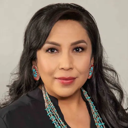 Gloriann Tom